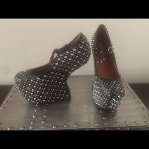 Platform wedges